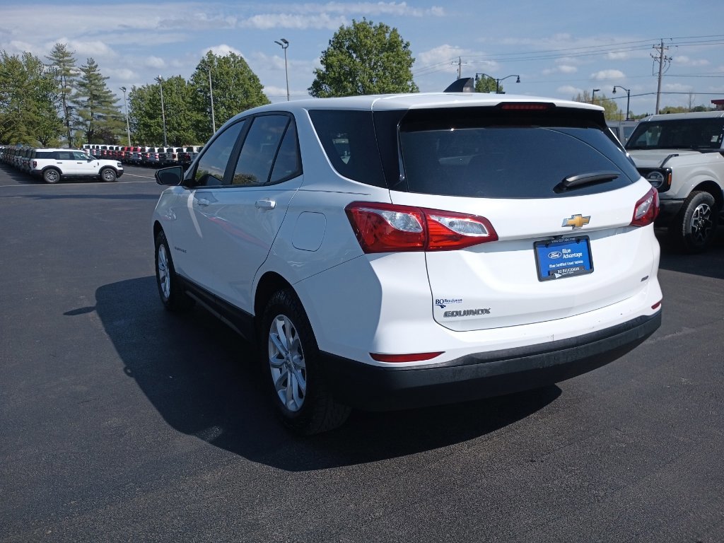 Used 2020 Chevrolet Equinox LS w/ LS Convenience Package image 3