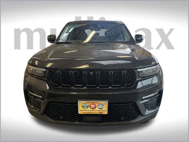 Used 2023 Jeep Grand Cherokee Limited w/ Luxury Tech Group II image 16