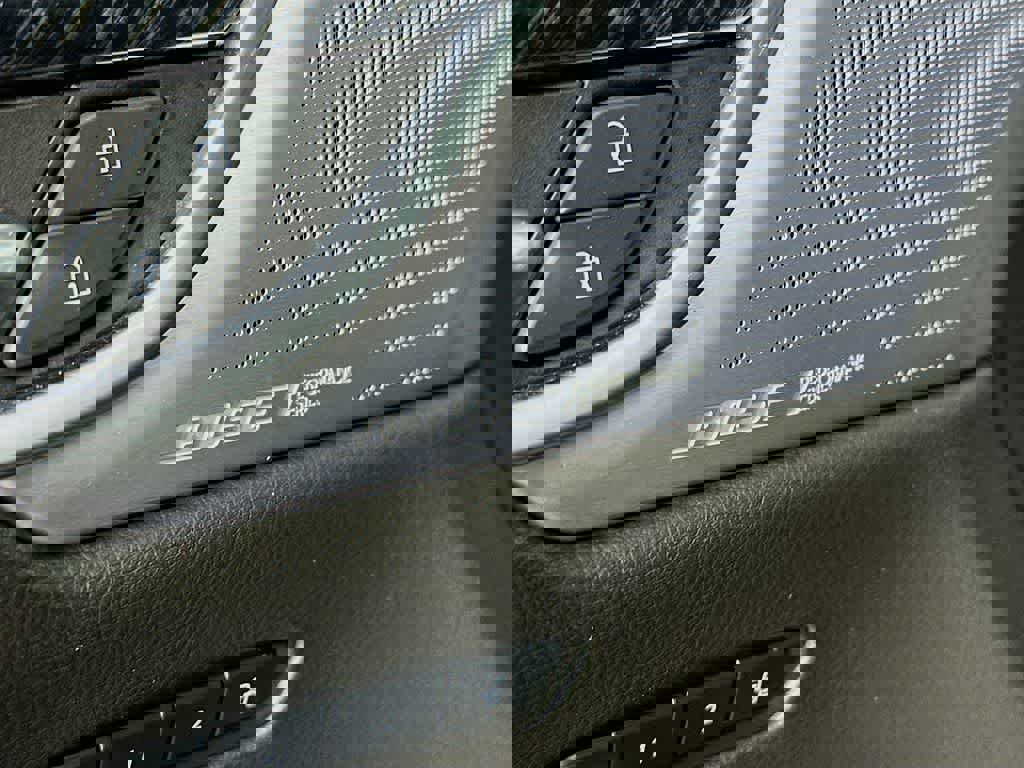 Used 2024 Cadillac XT6 Premium Luxury image 31