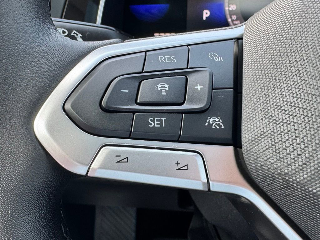 Used 2022 Volkswagen Jetta SE FWD image 38