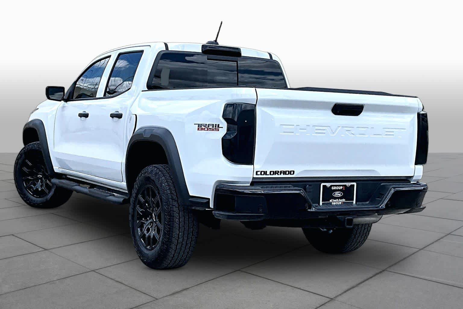 Used 2024 Chevrolet Colorado Trail Boss w/ Advanced Trailering Package AWD/4WD image 14