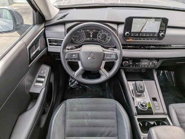 Used 2022 Mitsubishi Outlander SE image 34