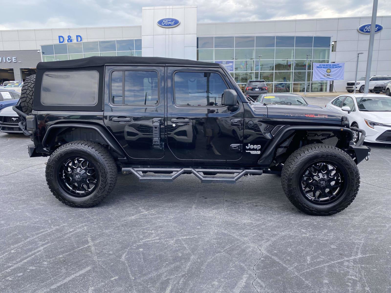 Used 2018 Jeep Wrangler Unlimited Sport S AWD/4WD image 8