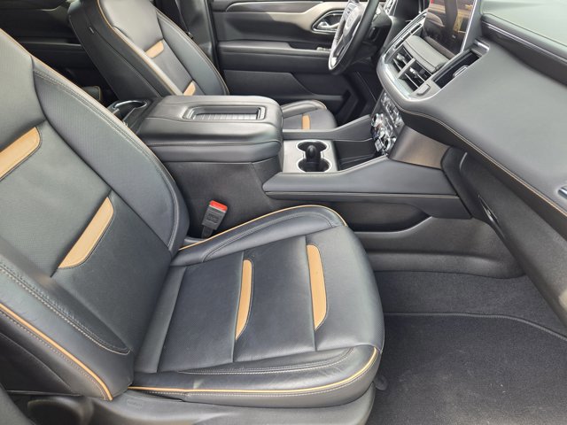 Used 2024 GMC Yukon AT4 w/ Technology Package AWD/4WD image 13