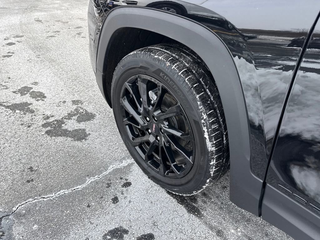 Used 2024 GMC Terrain SLT w/ Infotainment Package II image 13