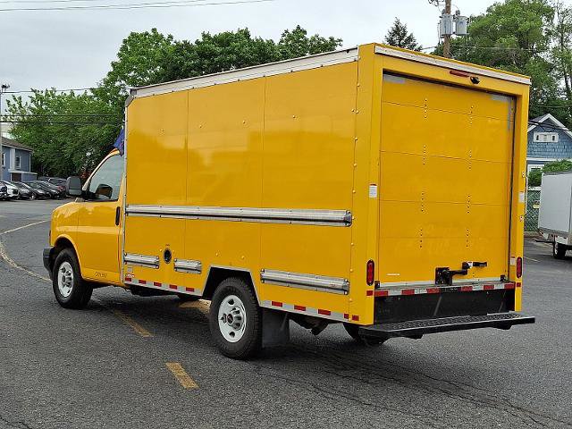 Used 2021 GMC Savana 3500 w/ Power Convenience Package RWD image 6