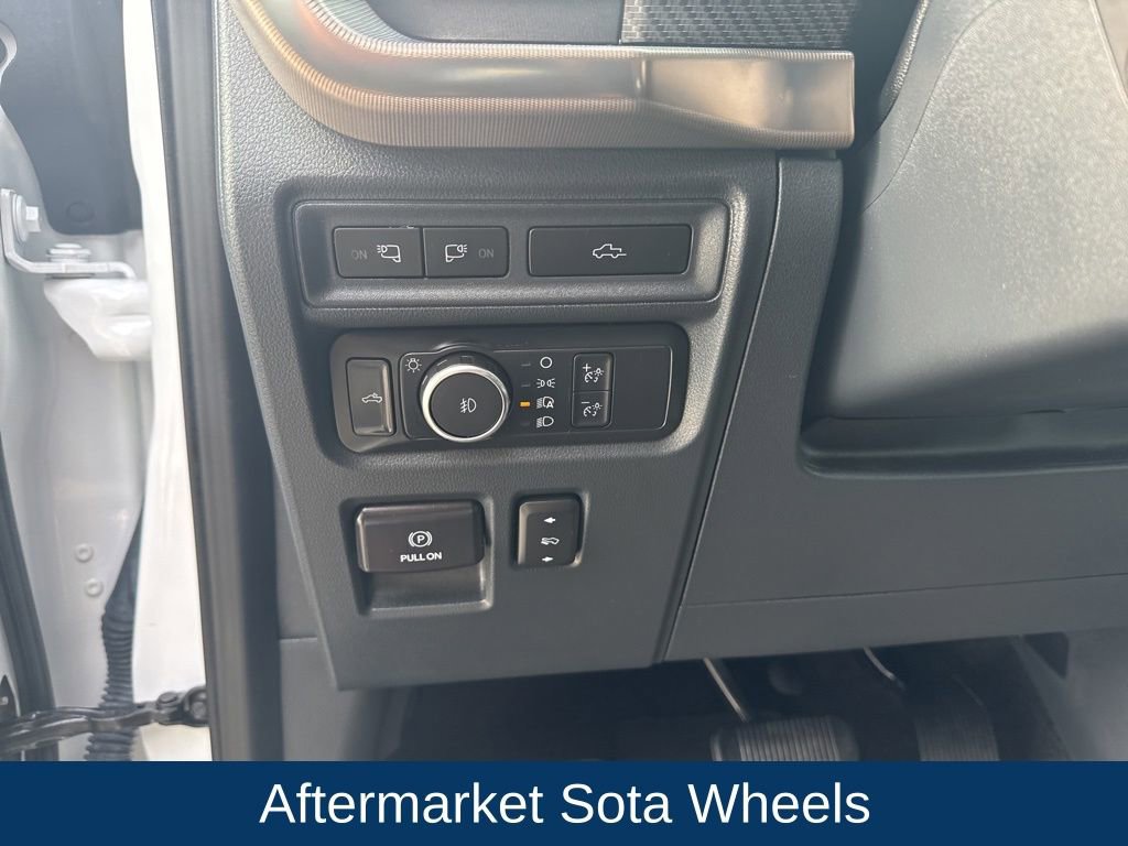 Certified 2022 Ford F150 Raptor w/ Equipment Group 801A High image 14