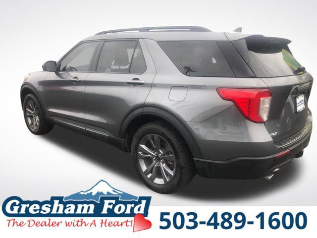 Certified 2022 Ford Explorer XLT w/ Equipment Group 202A image 5