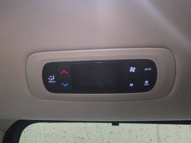 Used 2018 Chrysler Pacifica Touring-L Plus w/ Advanced Safetytec Group FWD image 25