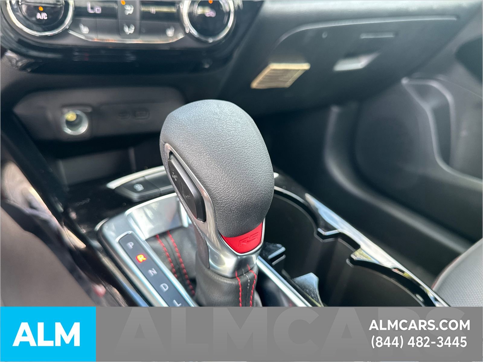 Used 2024 Chevrolet Trax RS FWD image 36