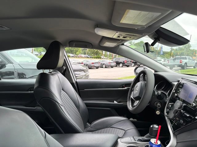 Used 2023 Toyota Camry SE FWD image 11