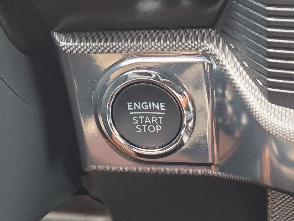 Certified 2025 Ford F150 Platinum AWD/4WD image 16