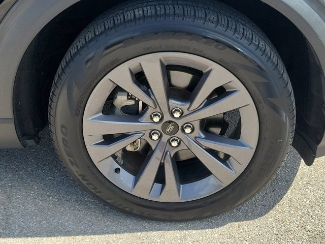 Certified 2023 Ford Explorer XLT w/ Equipment Group 202A RWD image 12
