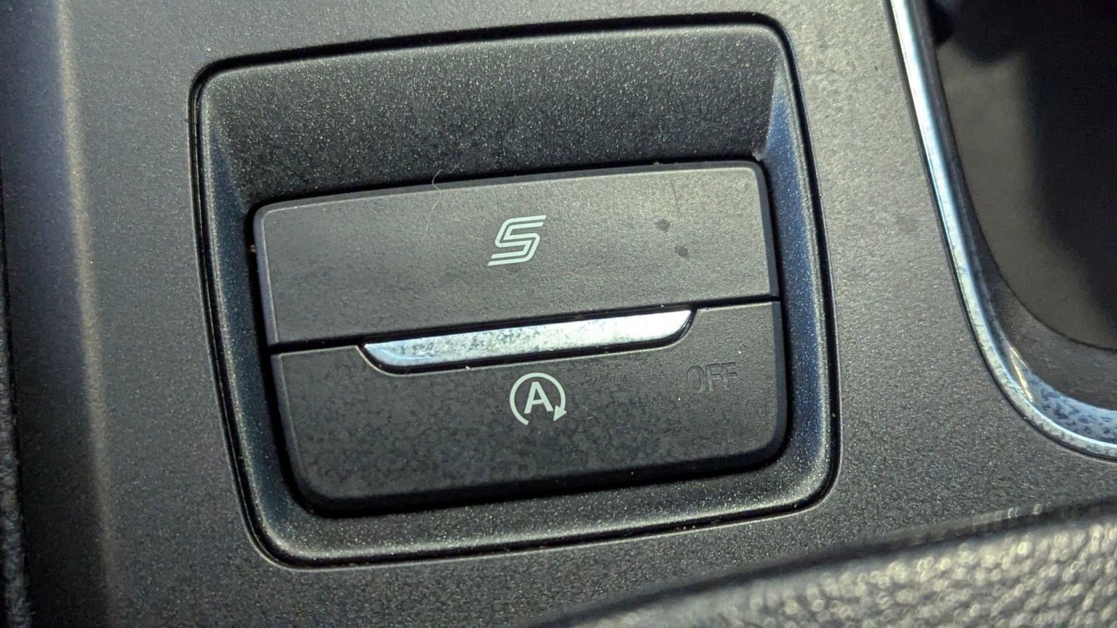 Certified 2020 Ford Fusion SE image 28