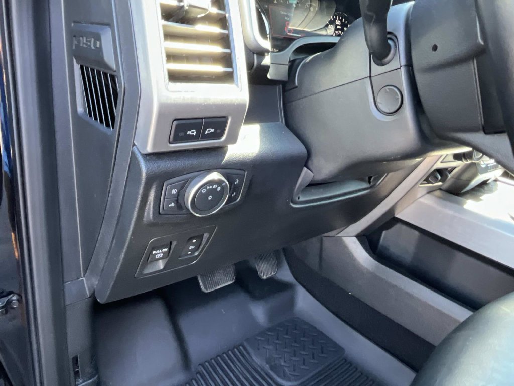Certified 2019 Ford F150 Platinum w/ Technology Package AWD/4WD image 34