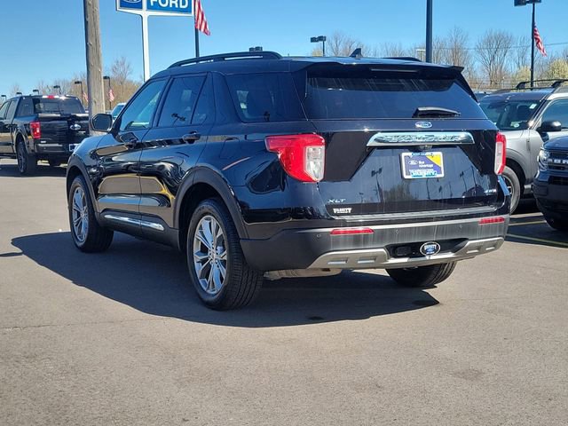 Certified 2023 Ford Explorer XLT w/ Equipment Group 202A image 3