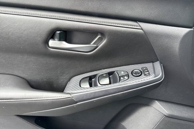 Used 2024 Nissan Sentra SV w/ Trunk Package FWD image 10