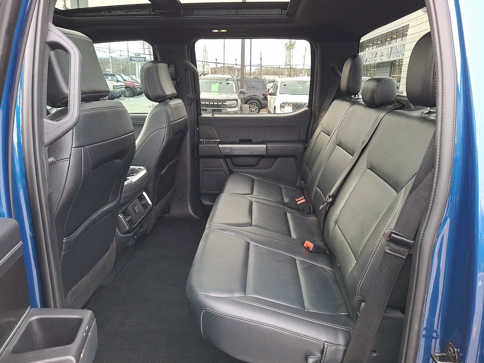 Certified 2022 Ford F150 XLT w/ Equipment Group 302A High image 10