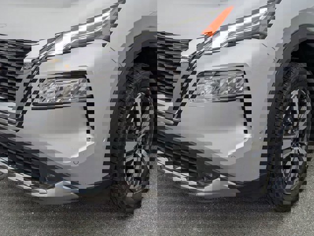 Used 2021 Nissan Rogue Platinum image 10