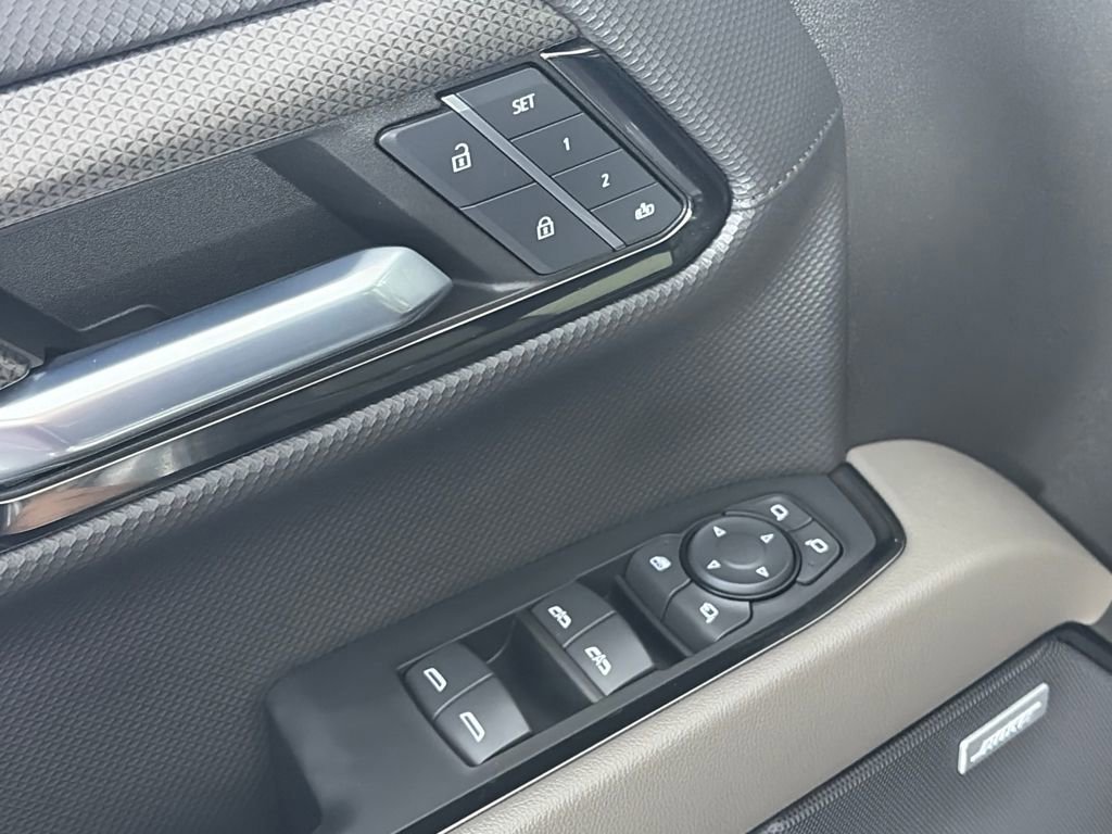 Used 2023 Chevrolet Silverado 1500 ZR2 w/ Technology Package image 25