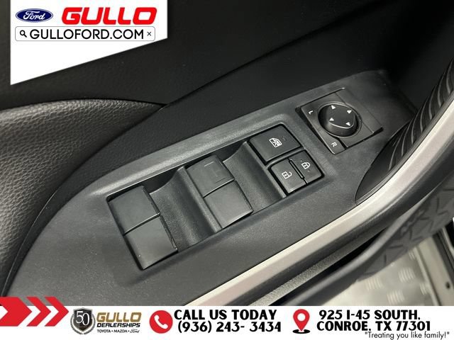 Used 2019 Toyota RAV4 LE FWD image 20