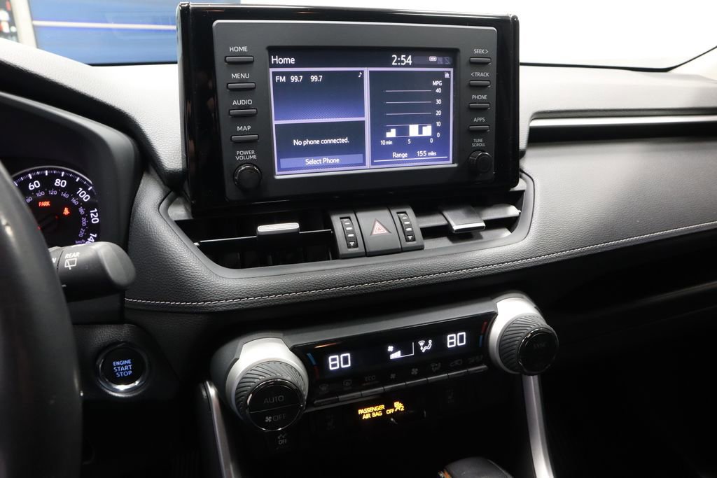 Used 2019 Toyota RAV4 XLE Premium w/ Cold Weather Package AWD/4WD image 32