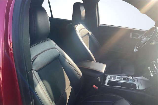 Certified 2022 Ford Explorer ST-Line w/ Class IV Trailer Tow Package image 9