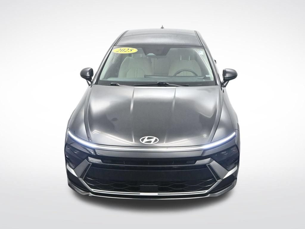 Used 2025 Hyundai Sonata SEL FWD image 31