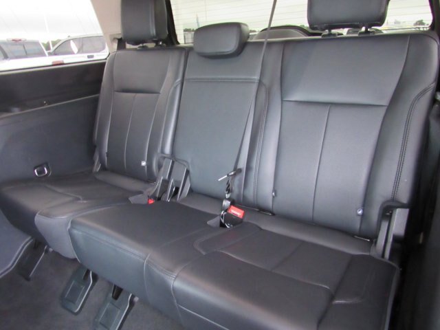 Certified 2024 Ford Expedition XLT RWD image 17