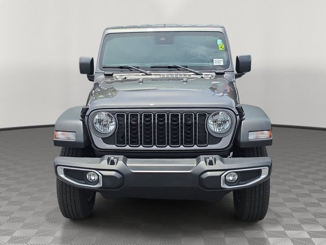 Used 2025 Jeep Gladiator Sport AWD/4WD image 2