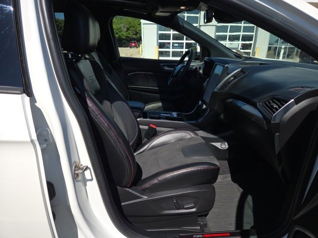 Certified 2024 Ford Edge ST w/ Equipment Group 401A image 39