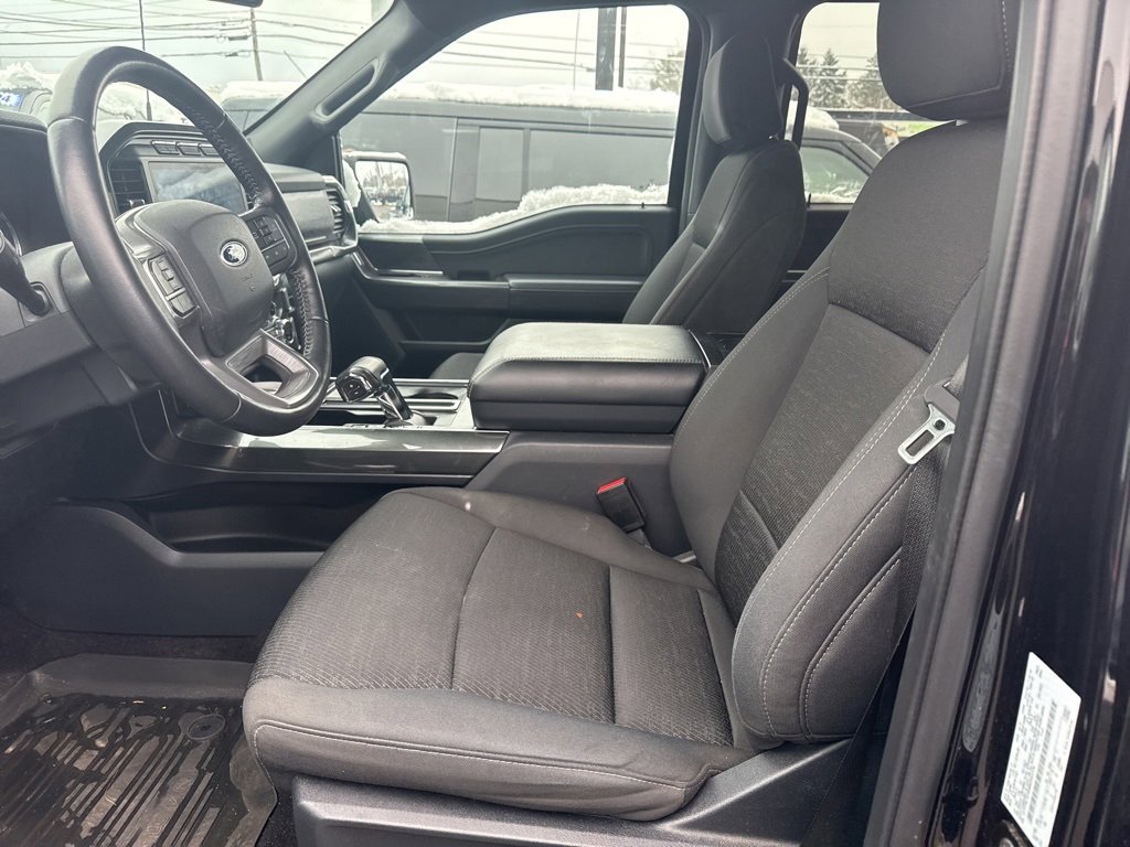 Certified 2021 Ford F150 XLT w/ Equipment Group 302A High image 11