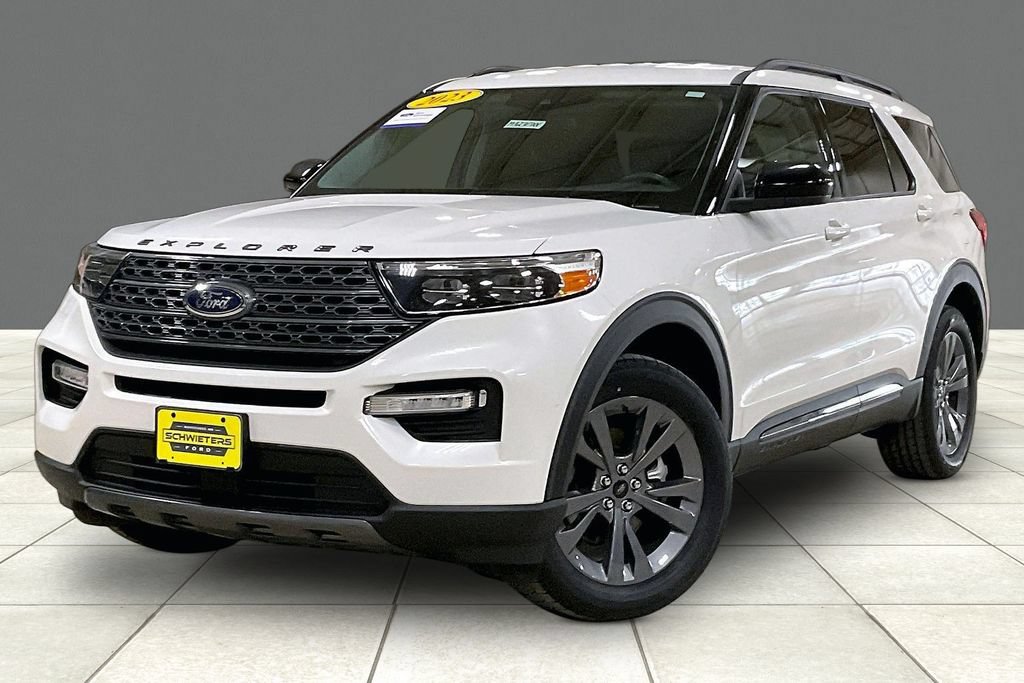 Certified 2023 Ford Explorer XLT w/ Equipment Group 202A AWD/4WD image 2