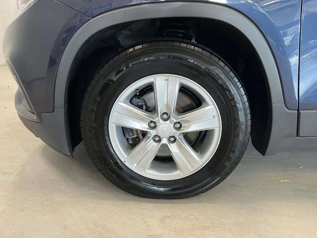 Used 2018 Chevrolet Trax LT image 9