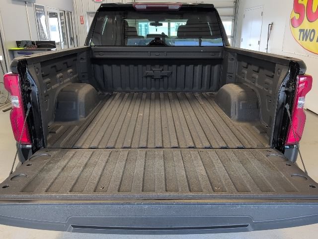 Certified 2021 Chevrolet Silverado 1500 RST AWD/4WD image 29