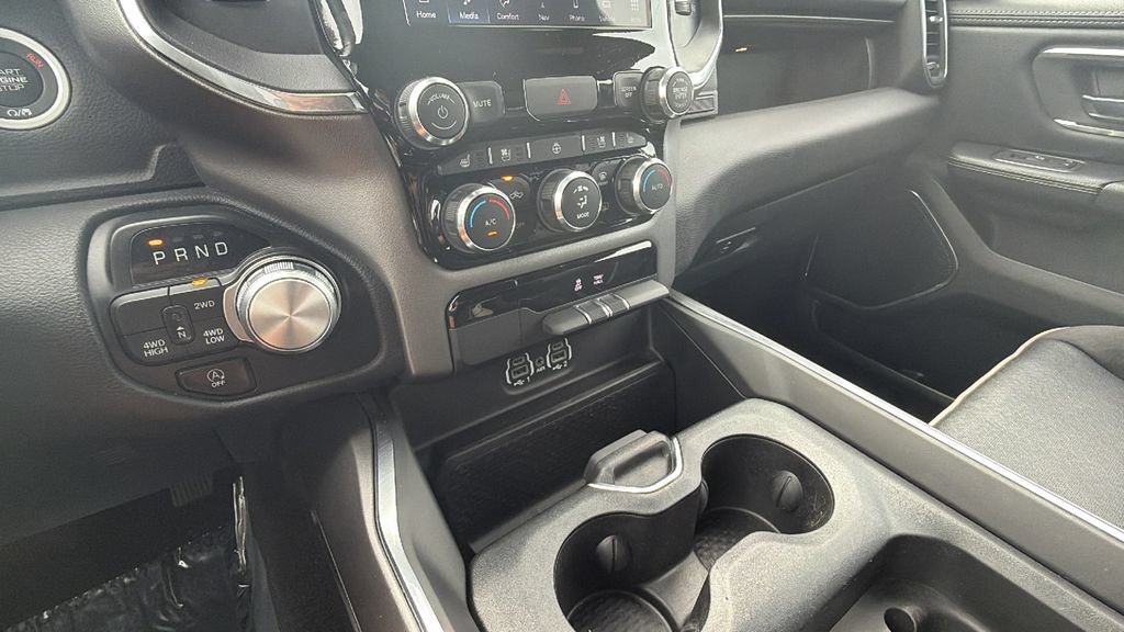Used 2024 RAM 1500 Laramie AWD/4WD image 24