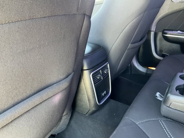 Used 2023 Dodge Charger SXT RWD image 12