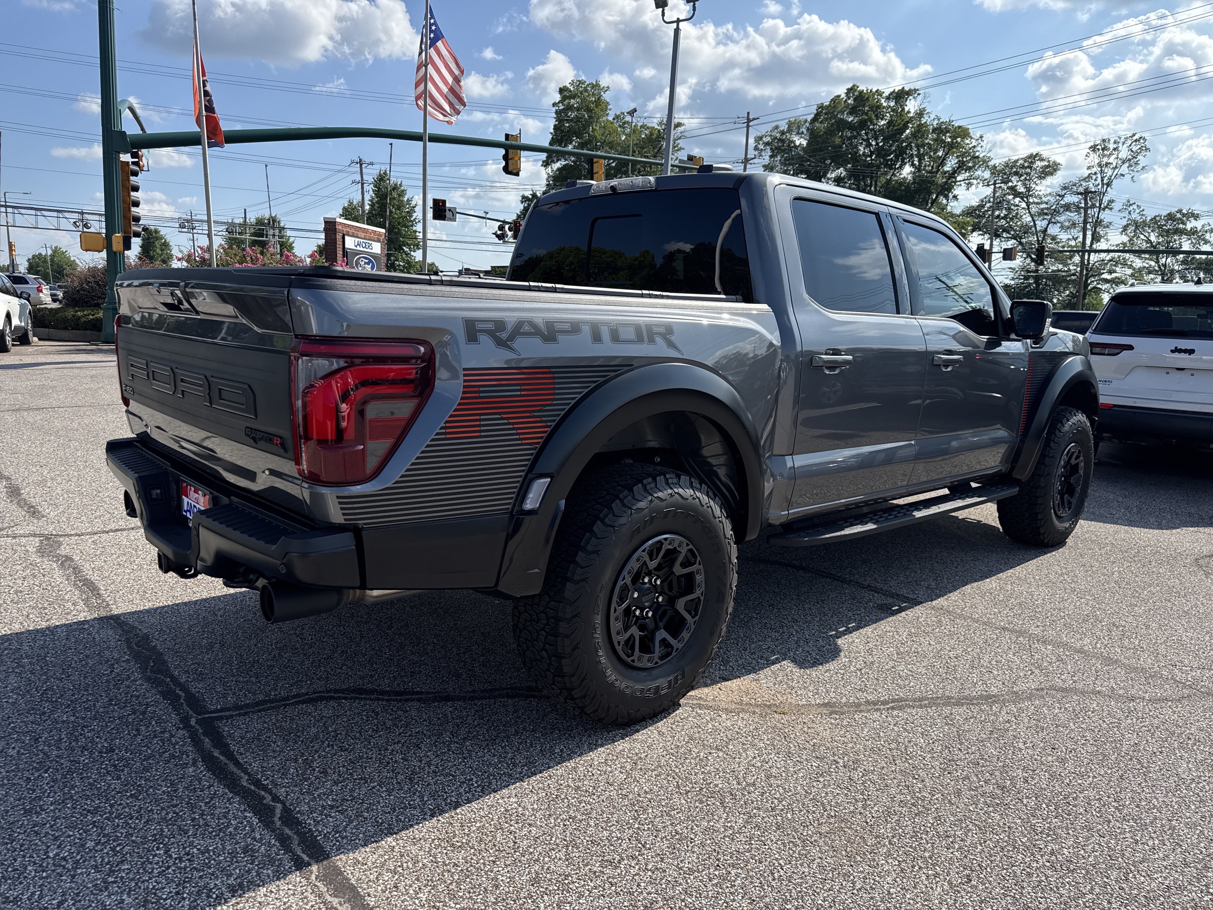 Certified 2025 Ford F150 Raptor w/ Equipment Group 803A Raptor R AWD/4WD image 3