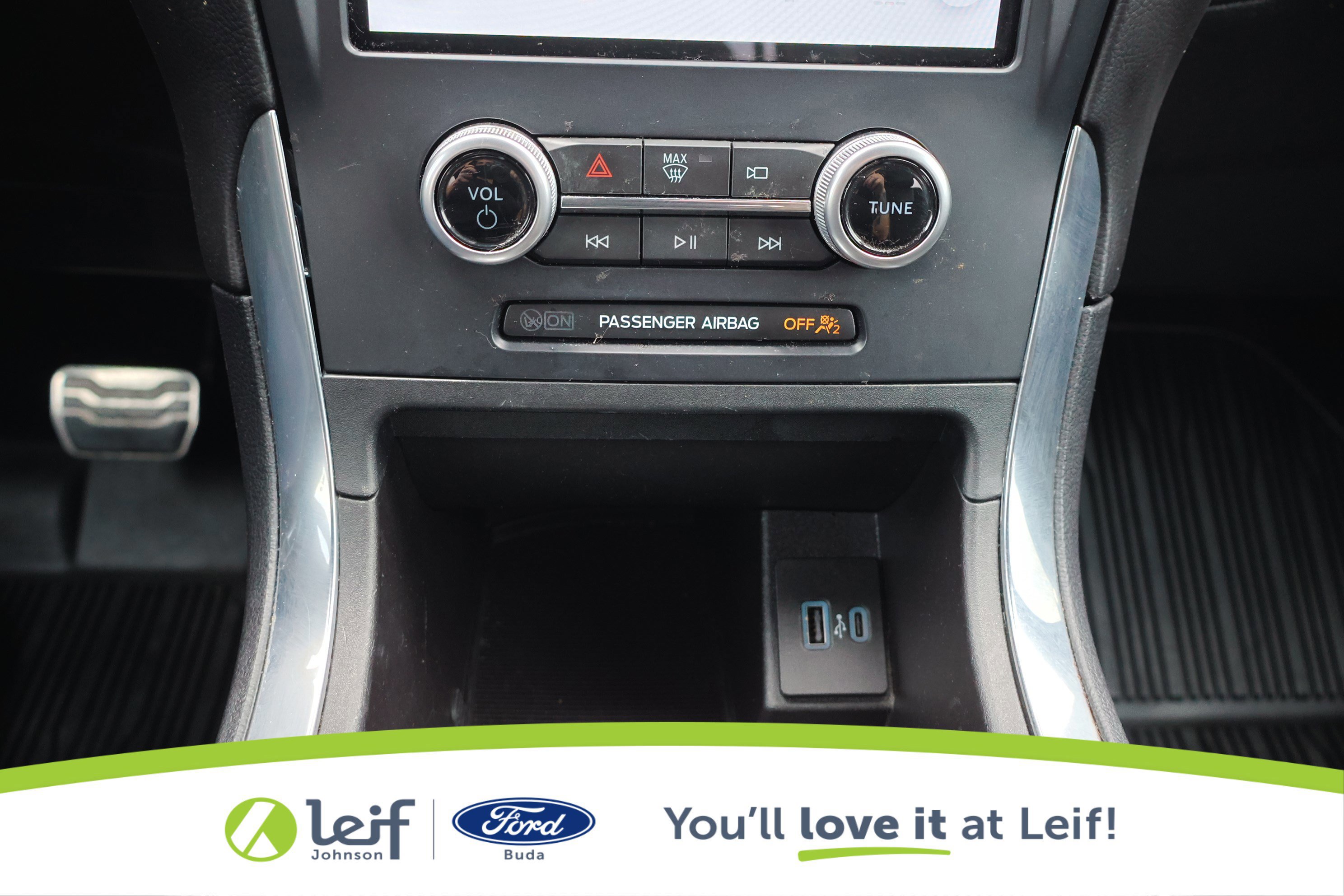 Certified 2023 Ford Edge ST image 24