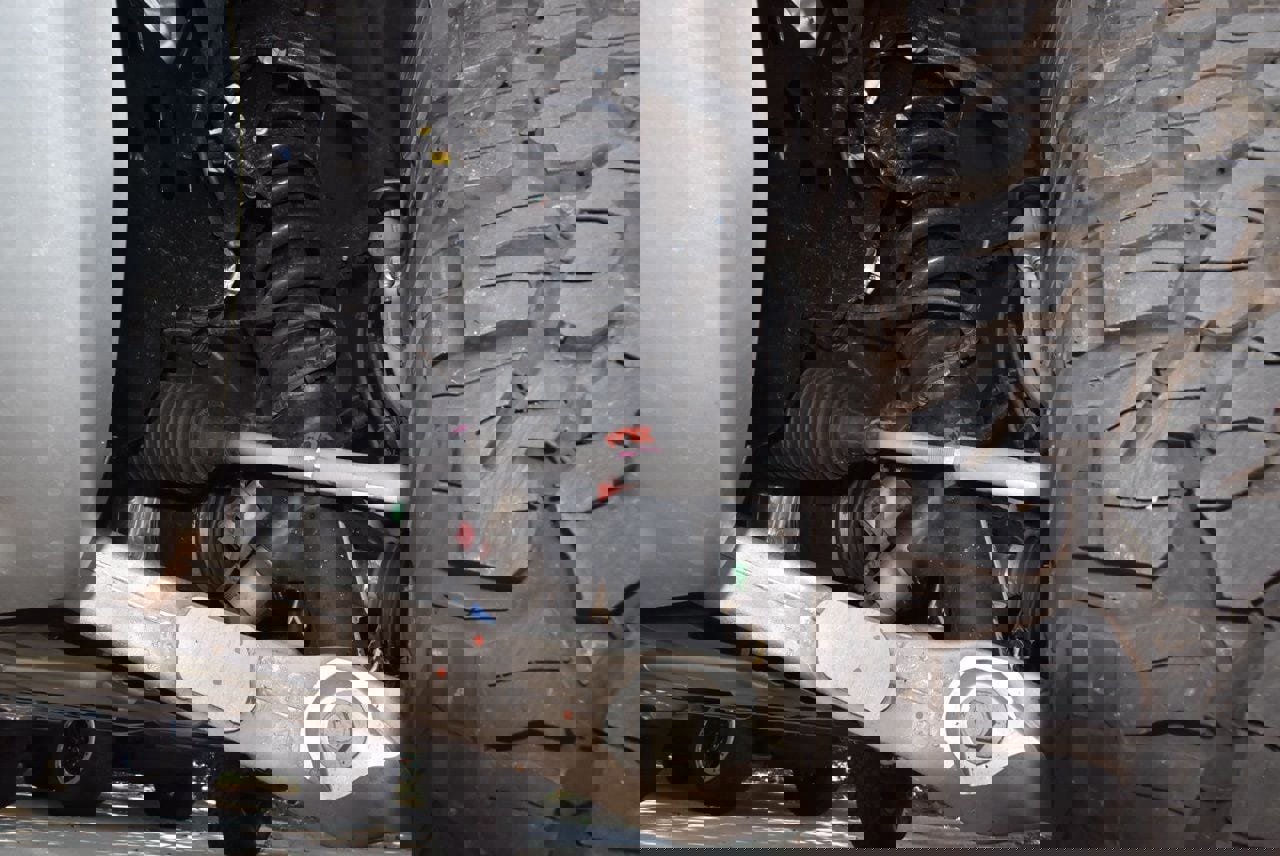 Certified 2025 Ford F150 Raptor w/ Equipment Group 803A Raptor R AWD/4WD image 43