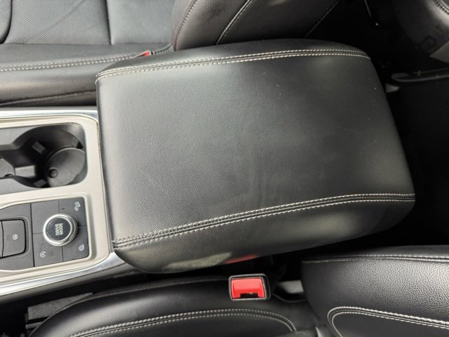 Certified 2023 Ford Explorer Limited w/ Equipment Group 301A image 16