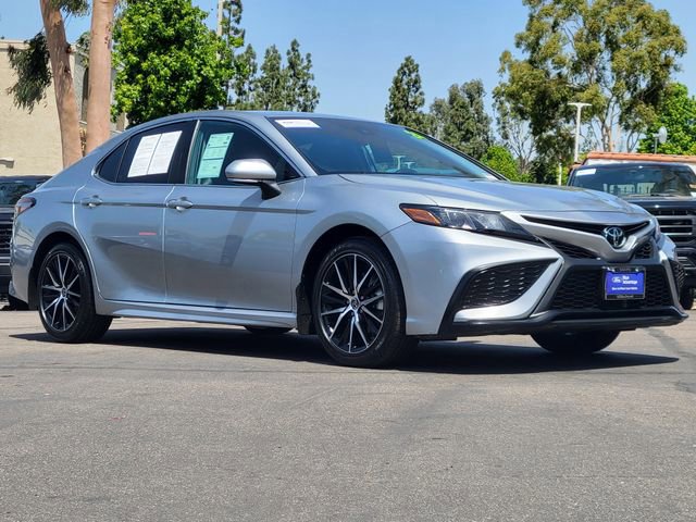 Used 2024 Toyota Camry SE image 6