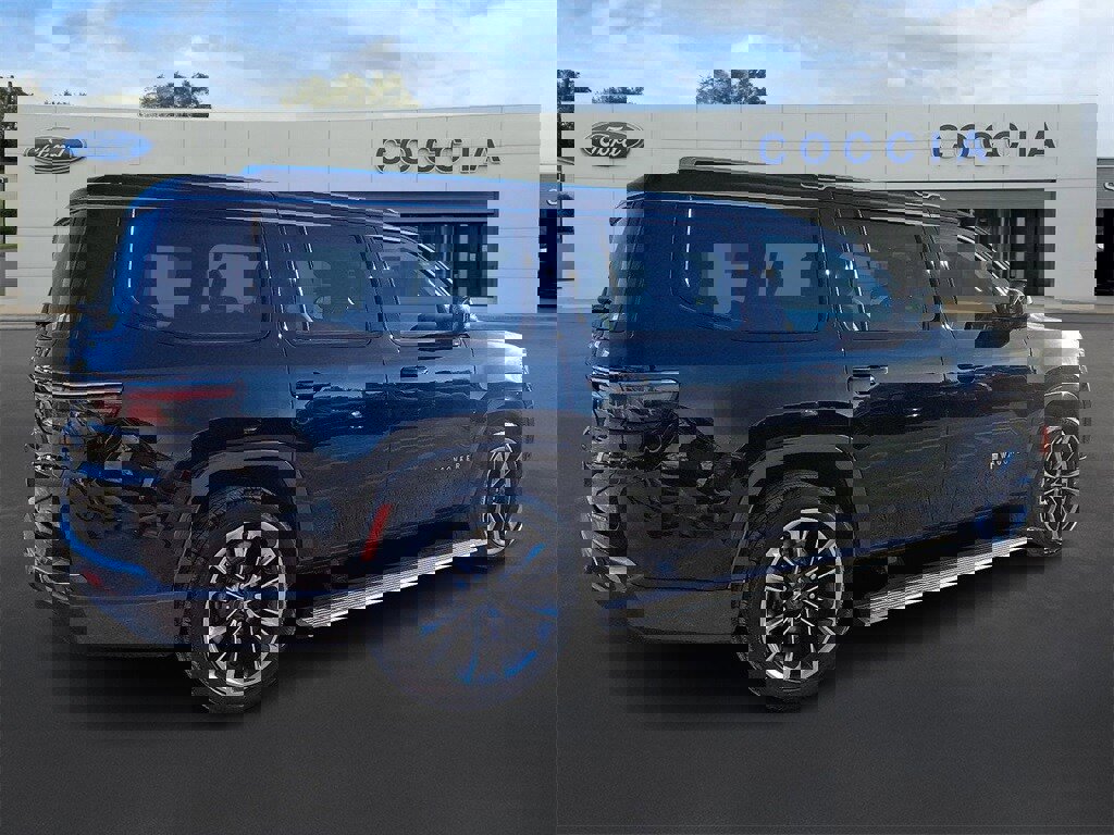 Used 2022 Jeep Wagoneer Series III w/ Premium Group I image 5