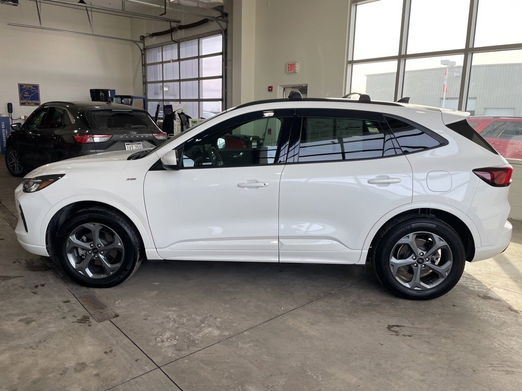 Certified 2024 Ford Escape ST-Line Select w/ Tech Pack #1 image 2