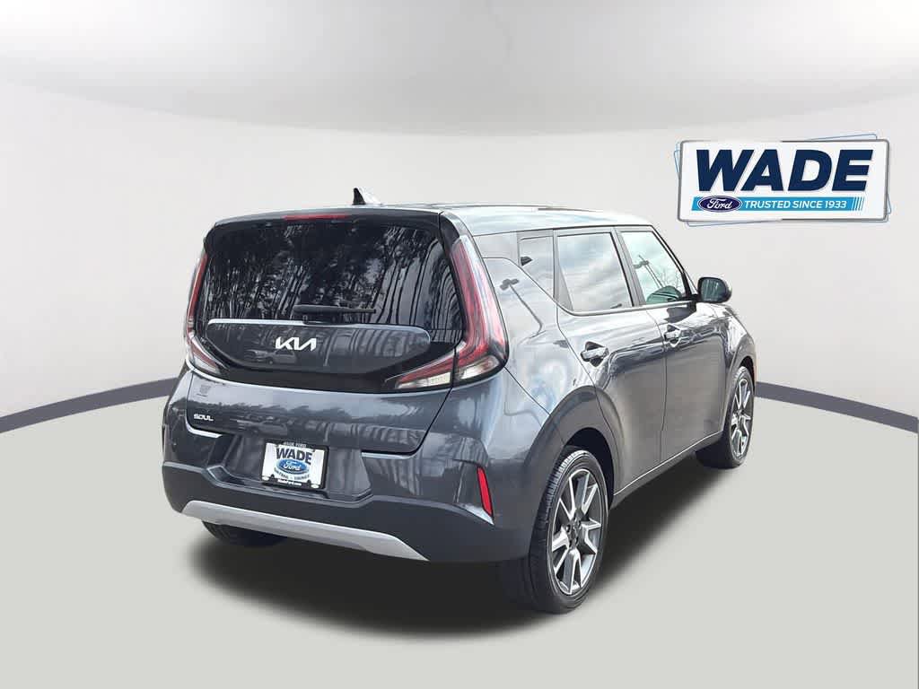 Used 2024 Kia Soul EX w/ Option Group 015 FWD image 5
