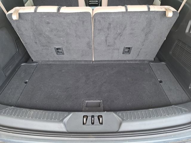 Certified 2023 Ford Explorer Limited w/ Limited Technology Package image 24