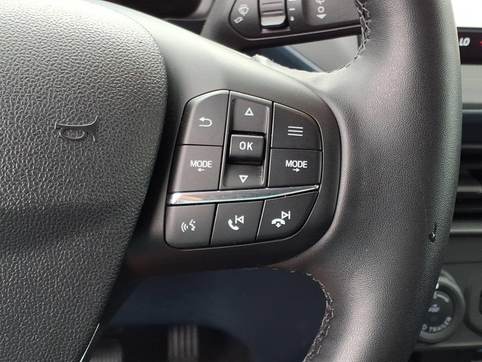 Certified 2025 Ford Maverick Lariat w/ Black Appearance Package AWD/4WD image 25