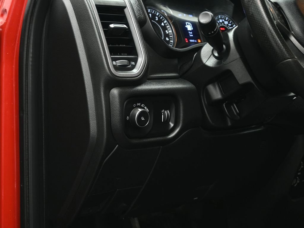 Used 2022 RAM 2500 Tradesman RWD image 11