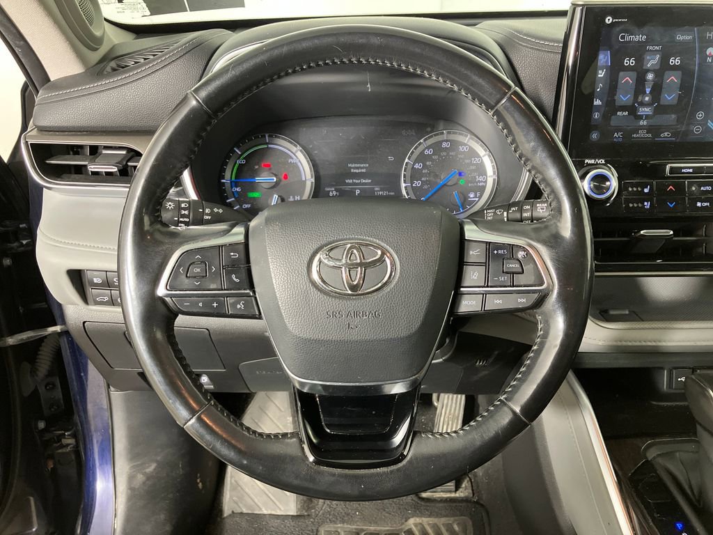 Used 2020 Toyota Highlander Limited image 15