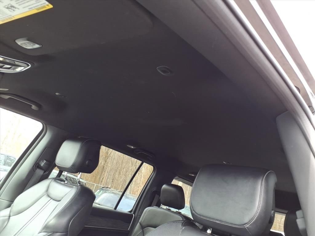 Used 2022 Jeep Wagoneer Series II image 16